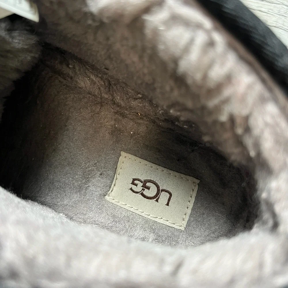 UGG neumel boots